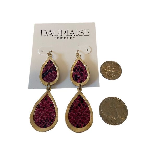 Double Tear Drop Hammered Gold Tone & Faux Snake Skin Earrings. - Picture 5 of 5